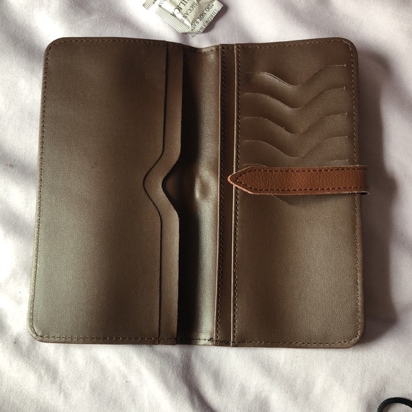 Brown leather handbag ( umbrella is no longer available with bag) ** - Picture 11 of 16